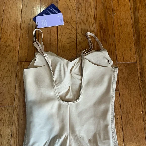 Honeylove Low Back Bodysuit - XS/Sand - Picture 2 of 4